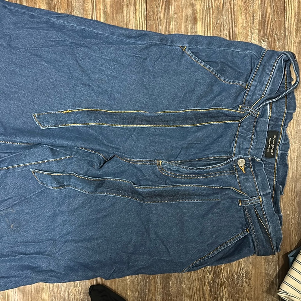 Banana republic, high-rise, wide, leg, denim pants. Size 31/12 petit